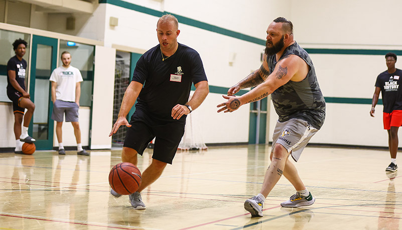 Wounded Vets playing sports