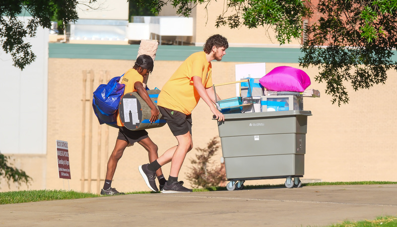 Move In Day at SRU