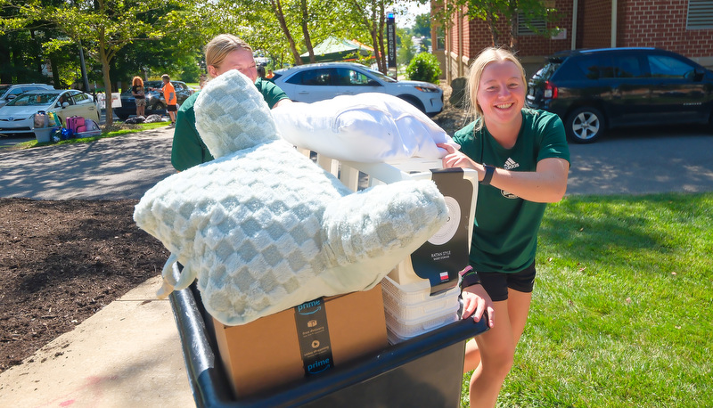 Move In Day at SRU